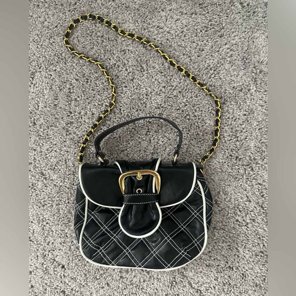 Black Quilted Handbag with Gold Chain